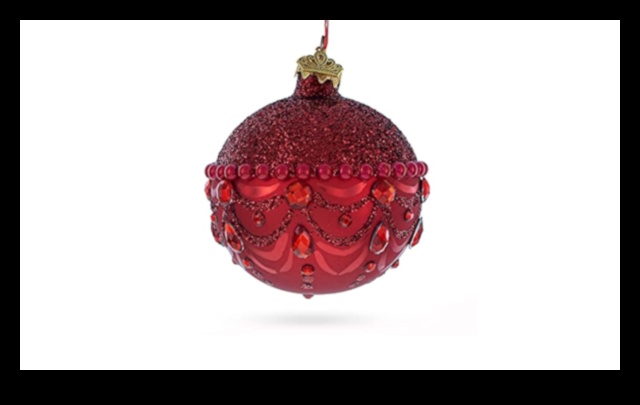 Bagātīgi ornamenti: rotājiet ar dimanta eleganci