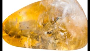 Citrīna dzirkstele: gozējieties saulaino dārgakmeņu siltā mirdzumā