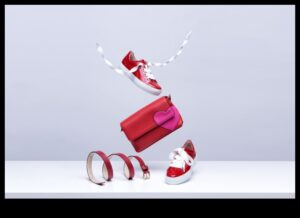 Krāšņa lieta: uzlabojiet savu drēbju skapi ar sieviešu aksesuāriem