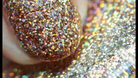 Mirdzoša greznība: izgaismojiet savu plaukstas locītavu ar mūsu mirdzošajiem aproču veidiem