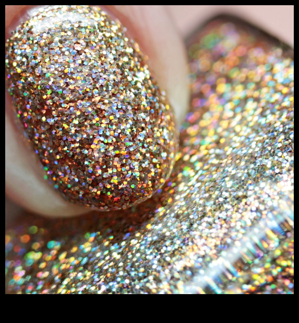 Mirdzoša greznība: izgaismojiet savu plaukstas locītavu ar mūsu mirdzošajiem aproču veidiem