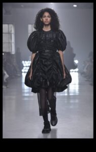 Skrejceļa starojums: krāšņi virsotnes valdzinošajā modes fotogrāfijā